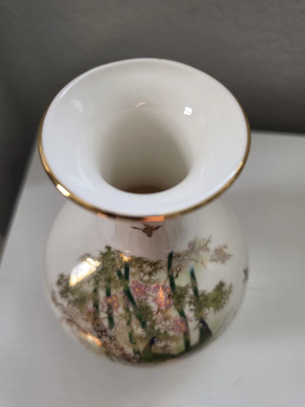 Vintage Hand-Painted White Porcelain Peacock Vase with Gold Accents From Japan